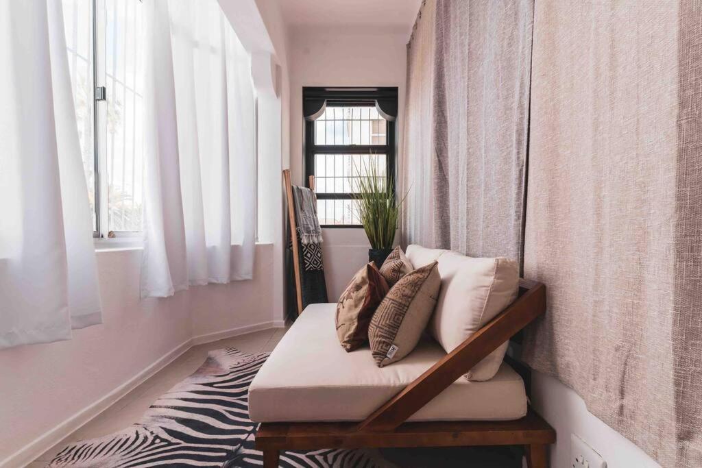 Cozy One-Bedroom In The Heart Of Sea Point Città del Capo Esterno foto
