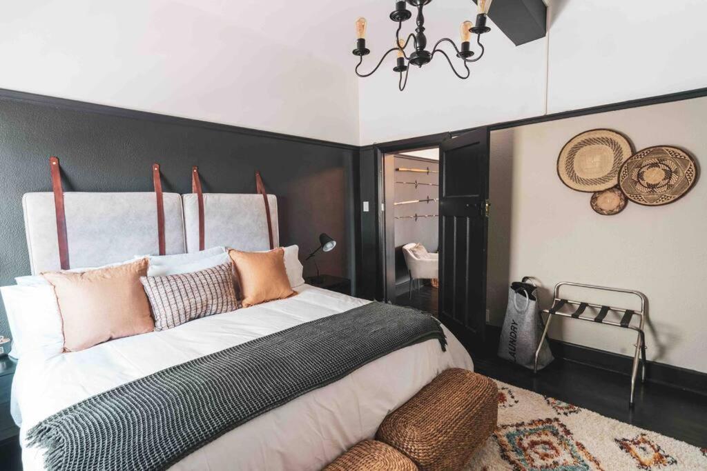 Cozy One-Bedroom In The Heart Of Sea Point Città del Capo Esterno foto